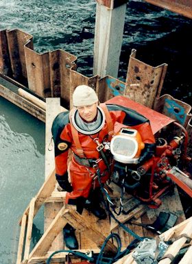 aquadyne diving helmet